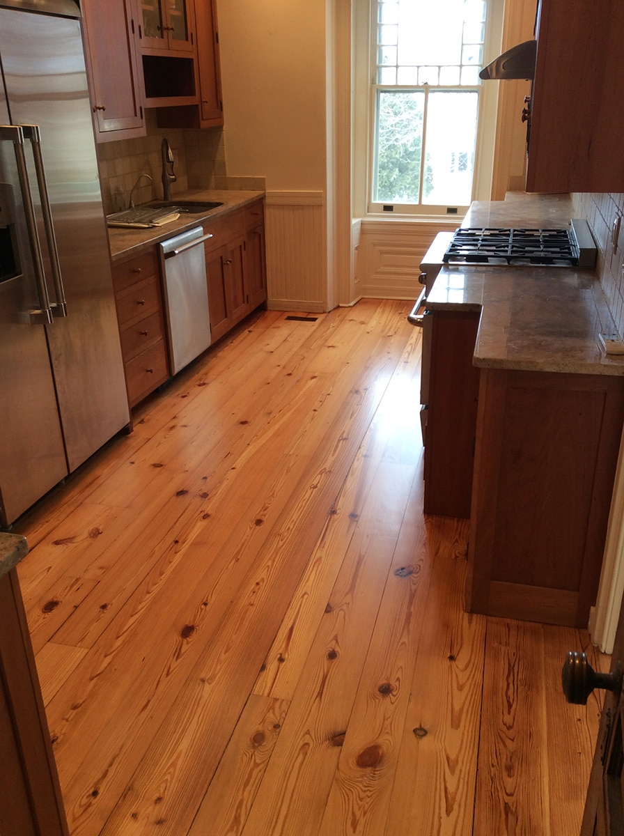 Read more about the article Top Kitchen Flooring Options for Your Next Home Renovation